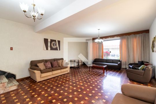 Casa à venda com 3 quartos, 214m² em Água Fria, São Paulo