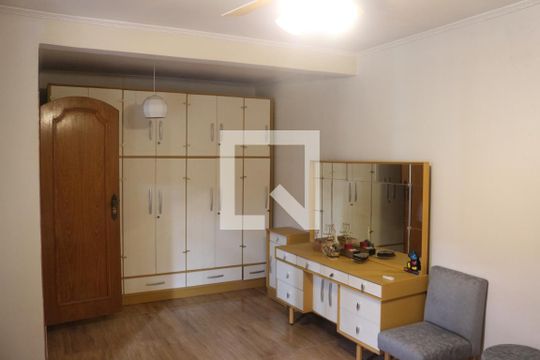 Suíte 1 de casa à venda com 3 quartos, 314m² em Santa Maria, São Caetano do Sul