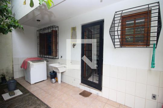 Área de Serviço de casa à venda com 4 quartos, 198m² em Camaquã, Porto Alegre