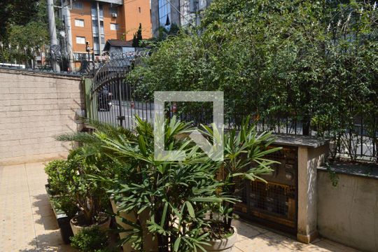 Entrada de apartamento à venda com 3 quartos, 89m² em Vila Mariana, São Paulo