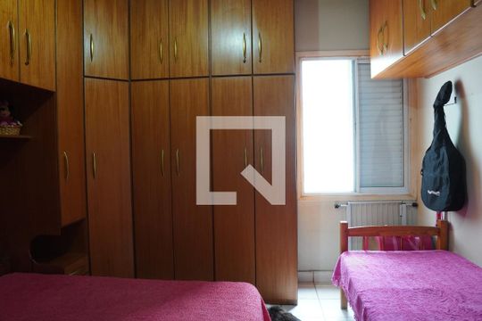 Quarto de apartamento para alugar com 1 quarto, 60390m² em Pinheiros, São Paulo