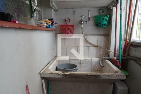 Área de Serviço de apartamento para alugar com 1 quarto, 60390m² em Pinheiros, São Paulo