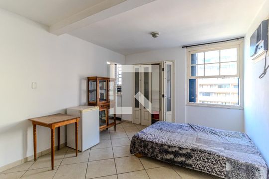 Kitnet/Studio para alugar com 1 quarto, 23m² em República, São Paulo