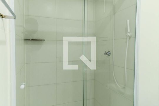 Banheiro de apartamento para alugar com 1 quarto, 29m² em Quarta Parada, São Paulo