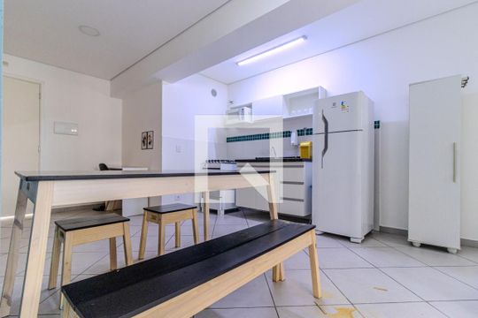 Cozinha de kitnet/studio à venda com 2 quartos, 50m² em República, São Paulo