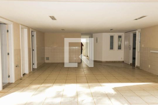 Área comum de casa de condomínio para alugar com 5 quartos, 500m² em Patamares, Salvador
