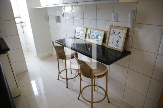Cozinha de apartamento para alugar com 2 quartos, 84m² em Jardim América, Goiânia