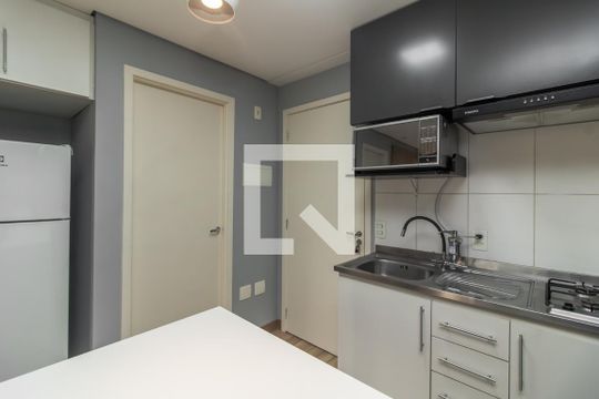 Cozinha de apartamento à venda com 1 quarto, 32m² em Jardim Santa Teresinha, São Paulo