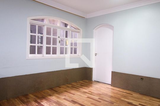 Casa à venda com 5 quartos, 350m² em Vila Cleonice, São Paulo