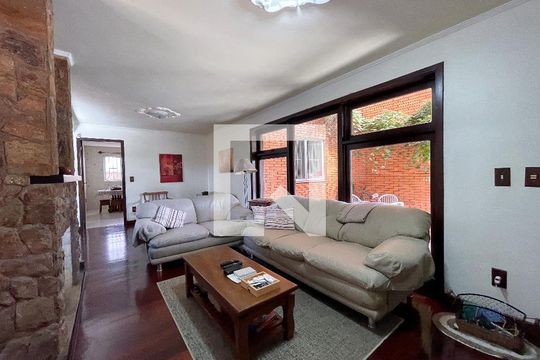 Sala de casa à venda com 4 quartos, 370m² em Jardim América, São Leopoldo