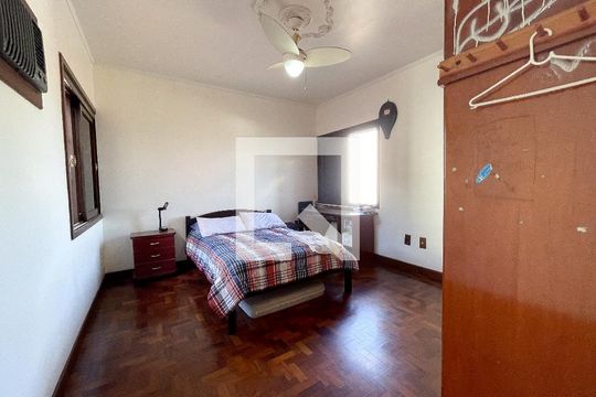 Quarto de casa à venda com 4 quartos, 370m² em Jardim América, São Leopoldo