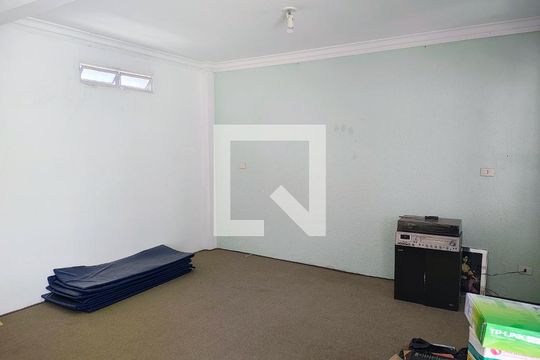 Área comum de casa à venda com 3 quartos, 250m² em Centro, Osasco