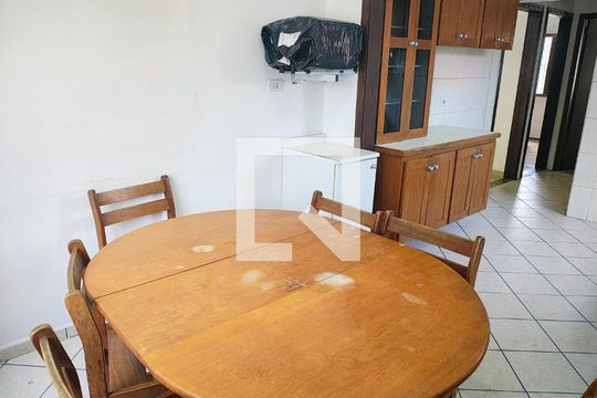 Cozinha de casa à venda com 3 quartos, 250m² em Centro, Osasco