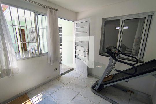 Área comum de casa à venda com 3 quartos, 250m² em Centro, Osasco