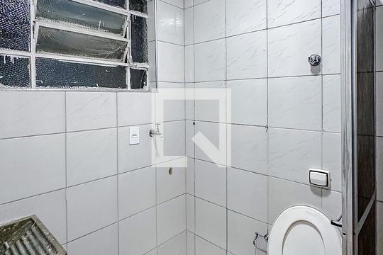 Banheiro de apartamento à venda com 1 quarto, 30m² em Liberdade, São Paulo