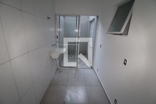 Sala / Cozinha / Área de Serviço de apartamento para alugar com 1 quarto, 30m² em Vila Diva, São Paulo