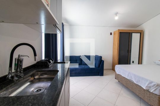Cozinha e Área de Serviço de kitnet/studio para alugar com 1 quarto, 20m² em Centro, Campinas