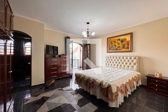 Suite de casa à venda com 3 quartos, 267m² em Parque Gerassi, Santo André