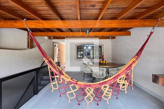 Varanda de casa à venda com 3 quartos, 267m² em Parque Gerassi, Santo André