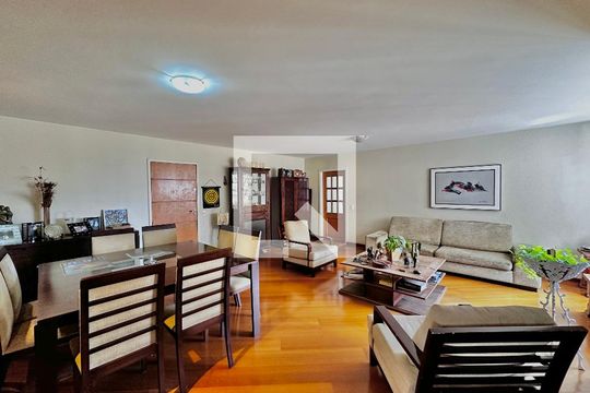 Sala de apartamento à venda com 3 quartos, 138m² em Campo Belo, São Paulo