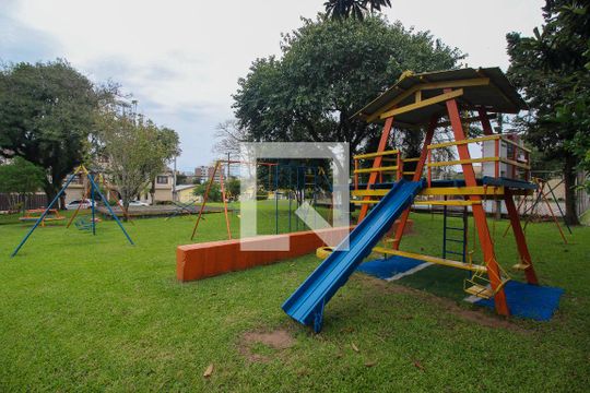 Área comum - Playground de casa de condomínio à venda com 4 quartos, 300m² em Cristal, Porto Alegre