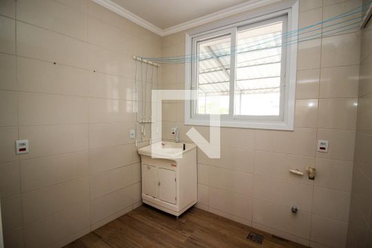 Área de Serviço de casa de condomínio à venda com 4 quartos, 300m² em Cristal, Porto Alegre