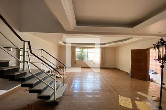 Sala de casa à venda com 5 quartos, 403m² em Méier, Rio de Janeiro