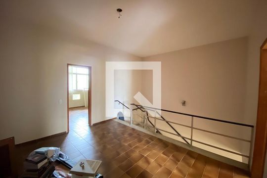 Hall de casa à venda com 5 quartos, 403m² em Méier, Rio de Janeiro