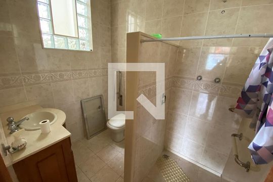 Banheiro do Quarto 4 de casa à venda com 5 quartos, 403m² em Méier, Rio de Janeiro