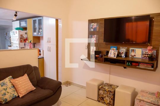 Sala 2 de casa à venda com 4 quartos, 200m² em Bandeiras, Osasco