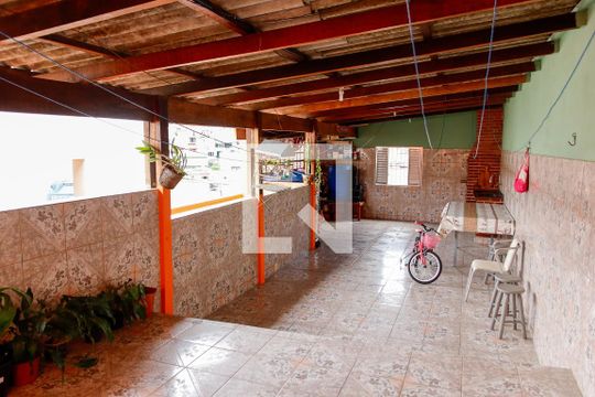Área comum de casa à venda com 4 quartos, 200m² em Bandeiras, Osasco
