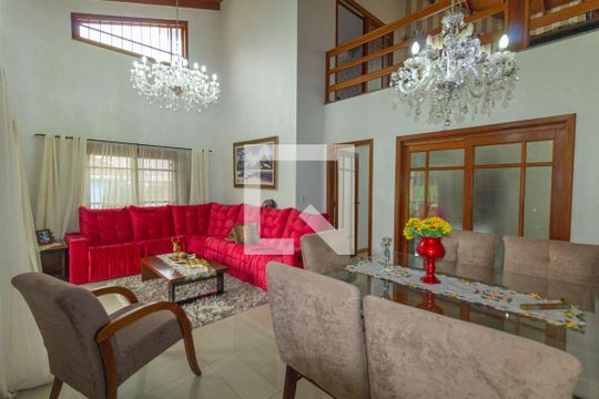 Casa à venda com 4 quartos, 476m² em Nossa Senhora das Graças, Canoas