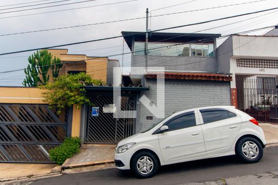 Fachada  de casa à venda com 4 quartos, 200m² em Vila Macedópolis, São Paulo