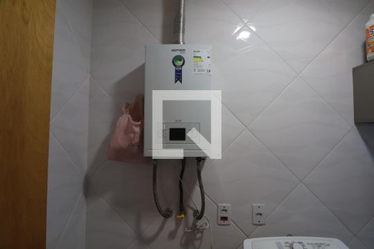 Lavanderia de casa à venda com 2 quartos, 200m² em Brigadeira, Canoas