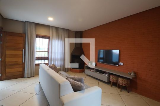 Casa à venda com 2 quartos, 200m² em Brigadeira, Canoas