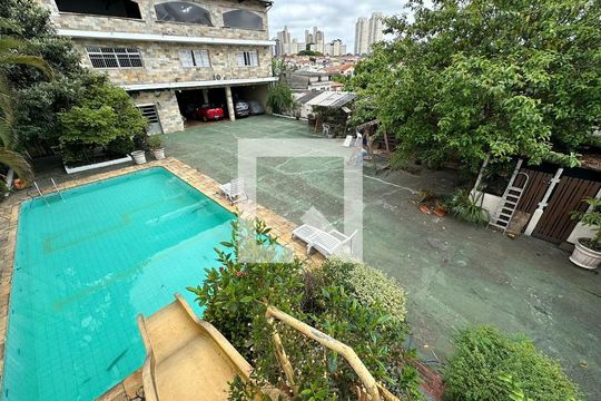 Fachada de casa para alugar com 4 quartos, 950m² em Jardim Previdência, São Paulo