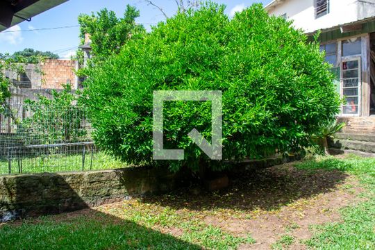Quintal de casa à venda com 3 quartos, 170m² em Ipanema, Porto Alegre