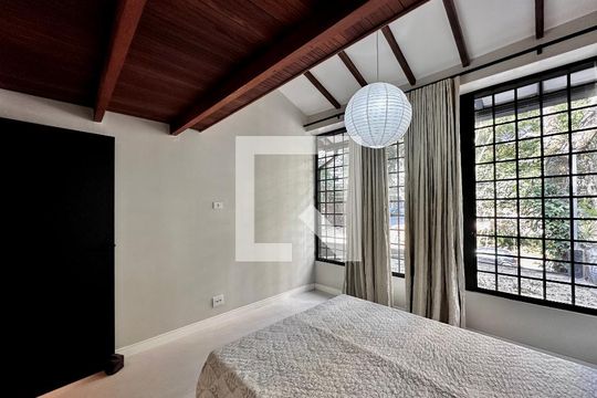 Quarto 1 de casa à venda com 2 quartos, 130m² em Campo Belo, São Paulo