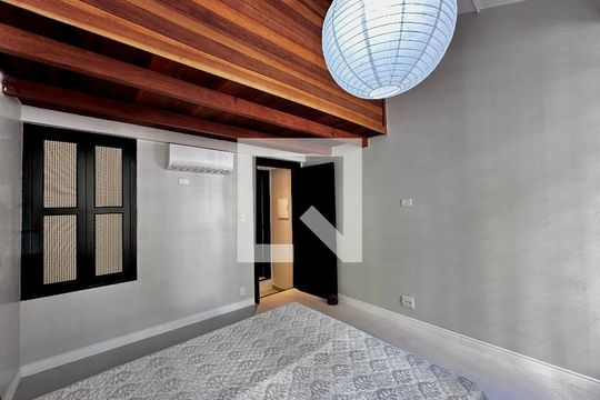 Quarto 1 de casa à venda com 2 quartos, 130m² em Campo Belo, São Paulo