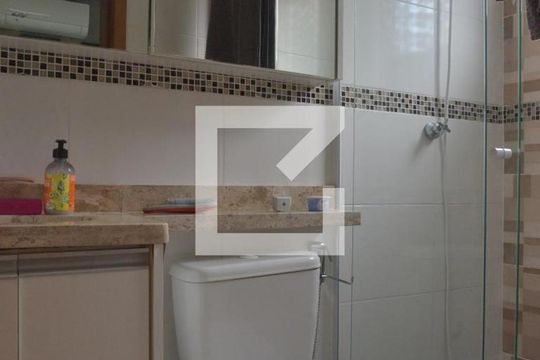 Banheiro da Suíte de apartamento à venda com 3 quartos, 180m² em Parque das Nações, Santo André