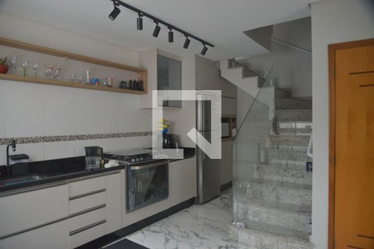Cozinha de apartamento à venda com 3 quartos, 180m² em Parque das Nações, Santo André