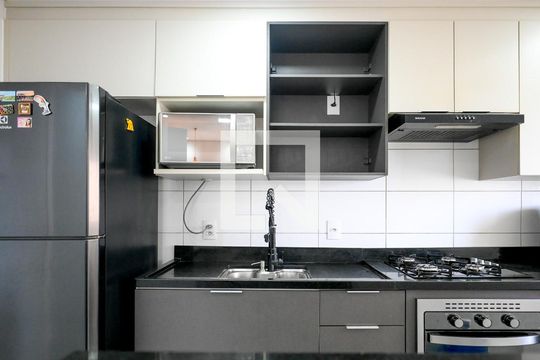 Cozinha de apartamento à venda com 2 quartos, 40m² em Jardim Santa Emília, São Paulo