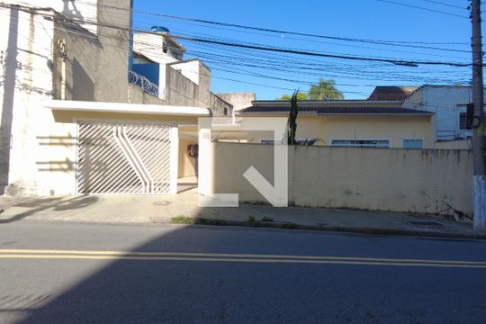 Fachada de casa à venda com 4 quartos, 190m² em Cursino, São Paulo