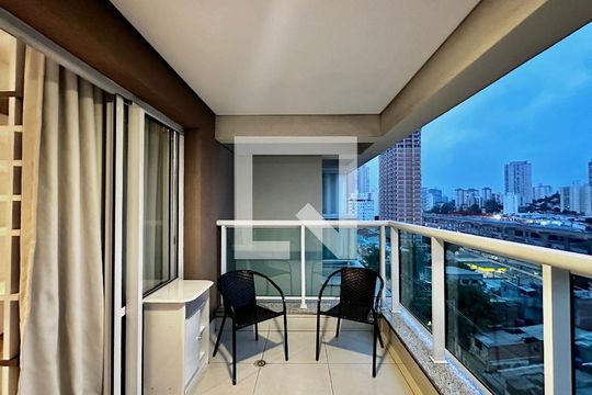 Sacada de kitnet/studio para alugar com 0 quarto, 35m² em Jardim Aeroporto, São Paulo
