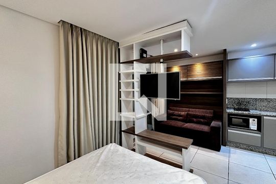 Quarto de kitnet/studio para alugar com 0 quarto, 35m² em Jardim Aeroporto, São Paulo