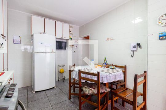 Cozinha de casa à venda com 3 quartos, 203m² em Vila Oratório, São Paulo