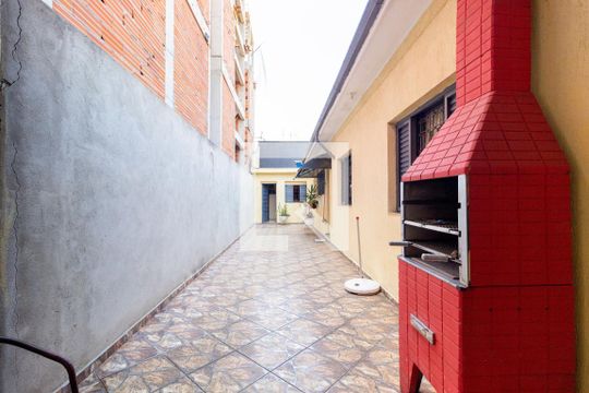 Quintal de casa à venda com 3 quartos, 203m² em Vila Oratório, São Paulo