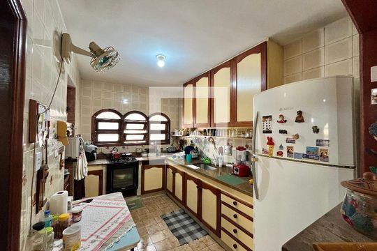 Cozinha de casa de condomínio à venda com 3 quartos, 250m² em Taquara, Rio de Janeiro