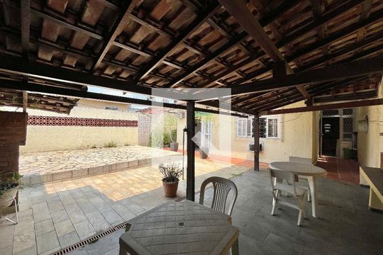 Área comum de casa de condomínio à venda com 3 quartos, 250m² em Taquara, Rio de Janeiro