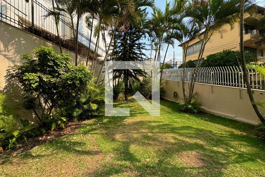 Área comum de apartamento à venda com 4 quartos, 100m² em Santo Antônio, Belo Horizonte
